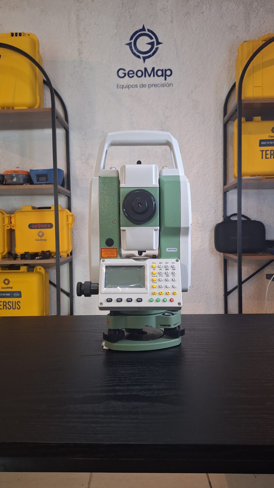 FOIF RTS102 R10 en oficina GeoMap